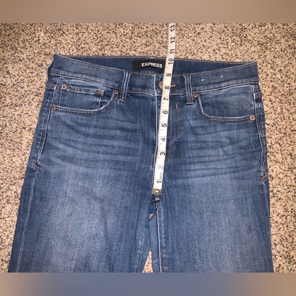 Size 4R Bootcut Midrise blue jeans. Express brand. - Picture 5 of 14